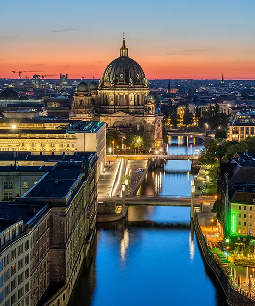 Wohnungssuche für Umzug nach Berlin in urbanem Viertel
